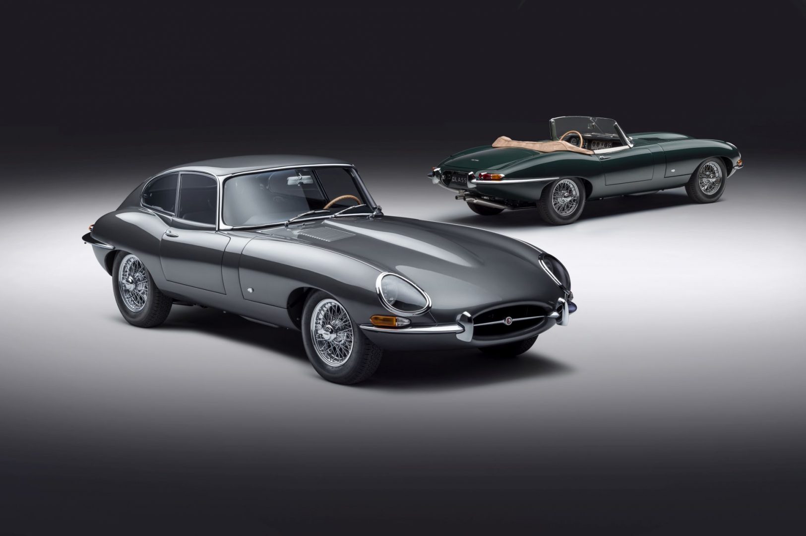 Za 60. rođendan Jaguar je obnovio E-Type Series 1 coupe i cabrio iz 1961. godine