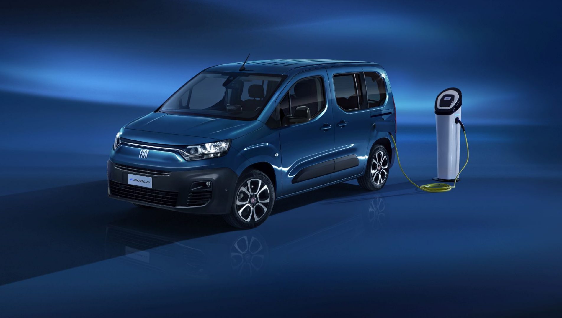Ovo je potpuno novi Fiat E-Doblo: u putničkoj izvedbi dostupan samo na struju Ovo je potpuno novi Fiat E-Doblo: u putničkoj izvedbi dostupan samo na struju