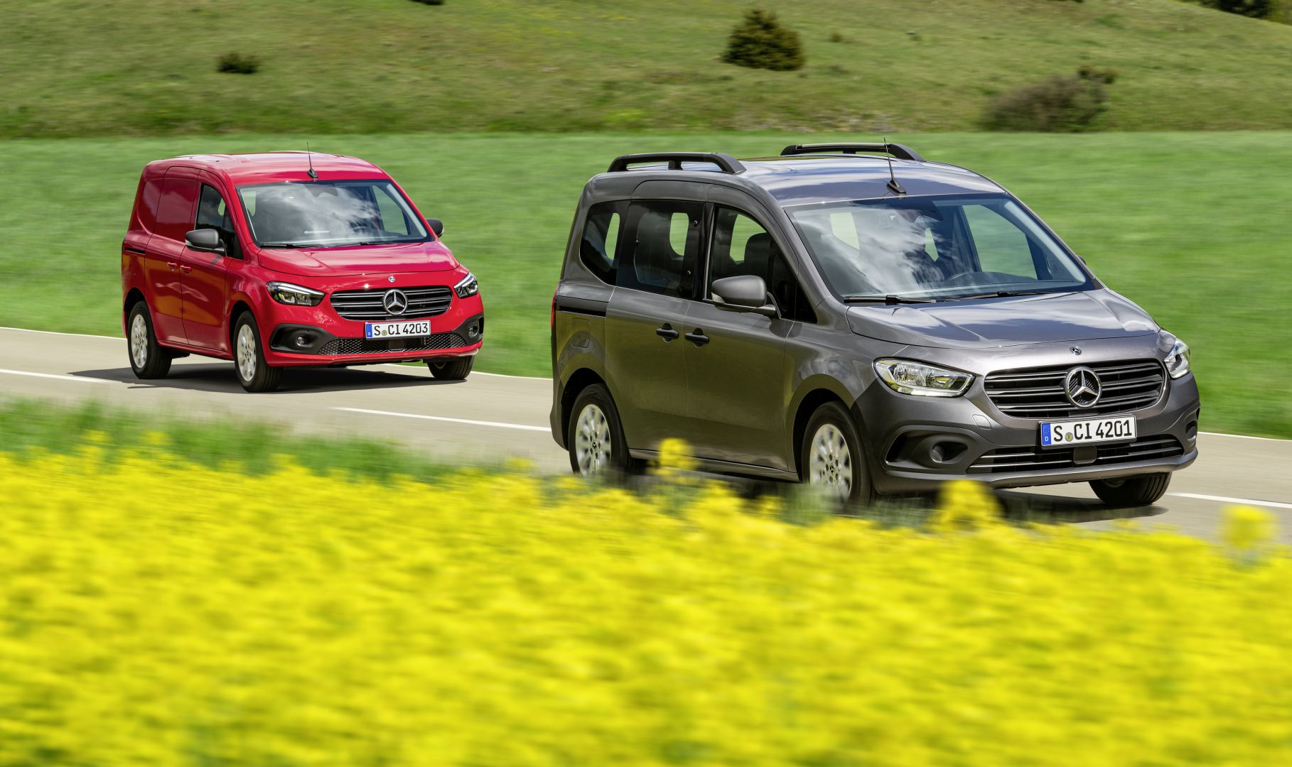 Stiže potpuno nova generacija kompaktnog dostavnjaka: ovo je novi Mercedes-Benz Citan u dostavnoj i putničkoj izvedbi Stiže potpuno nova generacija kompaktnog dostavnjaka: ovo je novi Mercedes-Benz Citan u dostavnoj i putničkoj izvedbi