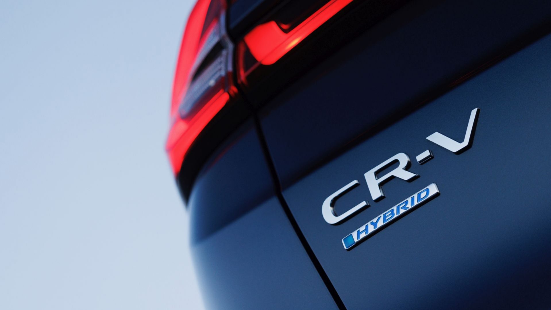 Honda je objavila prve teaser fotografije nove generacije modela CR-V