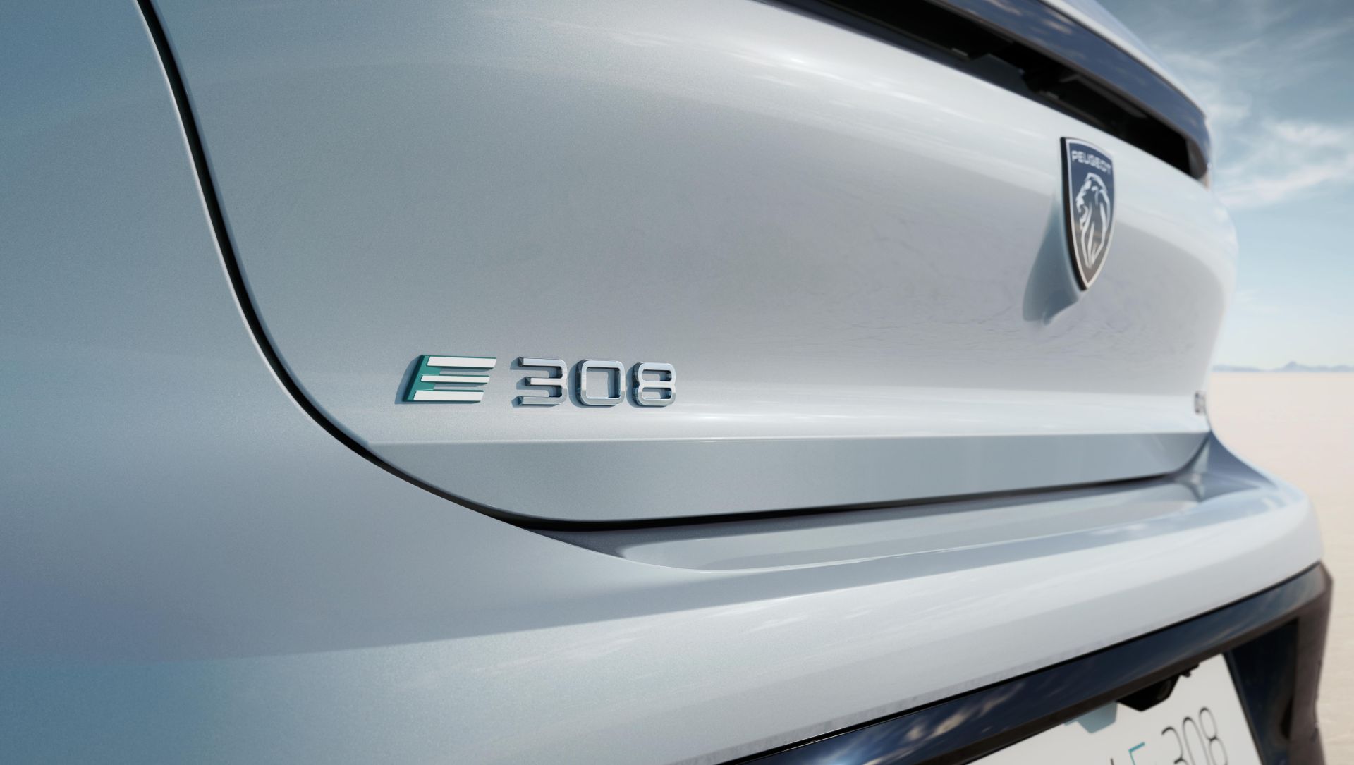 Peugeot predstavio i električnu izvedbu modela E-308 i karavana E-308 SW