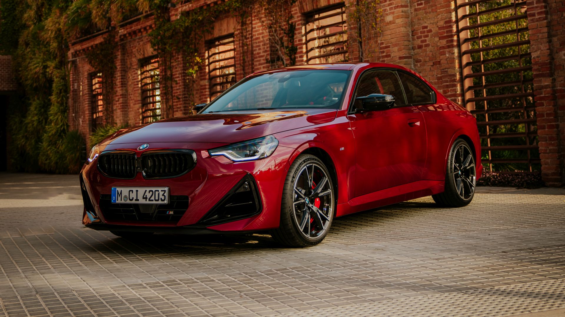 Obnovljeni BMW serije 2 Coupe i M2 Obnovljeni BMW serije 2 Coupe i M2