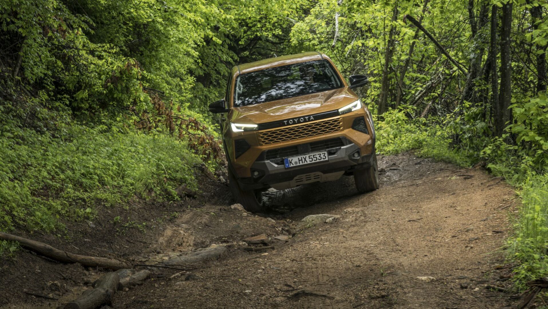 Uskoro stiže deveta generacija legendarne Toyote Hilux