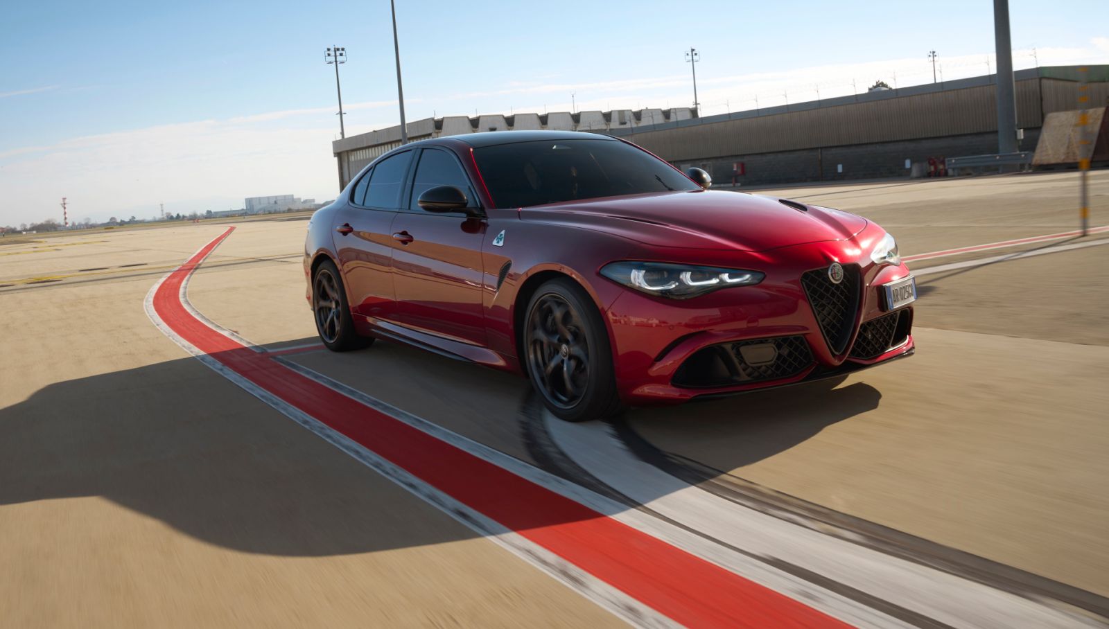 Alfa Romeo predstavlja Giuliju i Stelvio Quadrifoglio Collezione