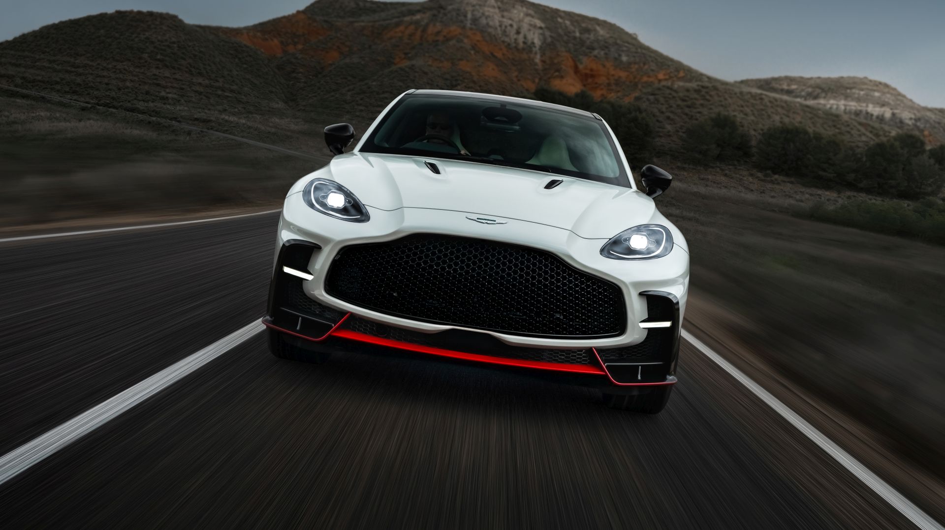 Još snažniji Aston Martin DBX: 727 KS za DBX S Još snažniji Aston Martin DBX: 727 KS za DBX S