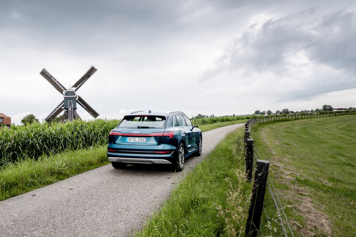 Audi e-tron kroz 24 sata prošao je kroz 10 zemalja Audi e-tron kroz 24 sata prošao je kroz 10 zemalja