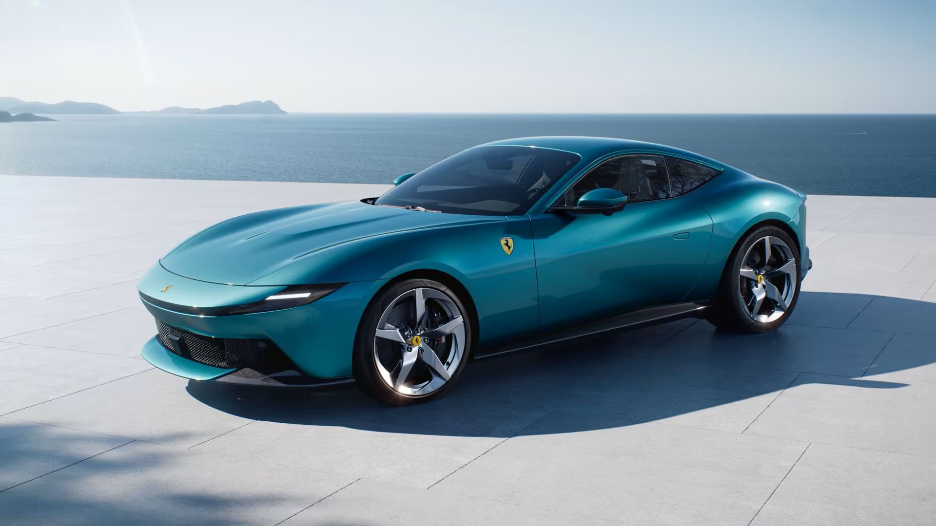 Novi 2+ coupe Ferrari Amalfi dolazi s V8 motorom i dva turbo punjača Novi 2+ coupe Ferrari Amalfi dolazi s V8 motorom i dva turbo punjača