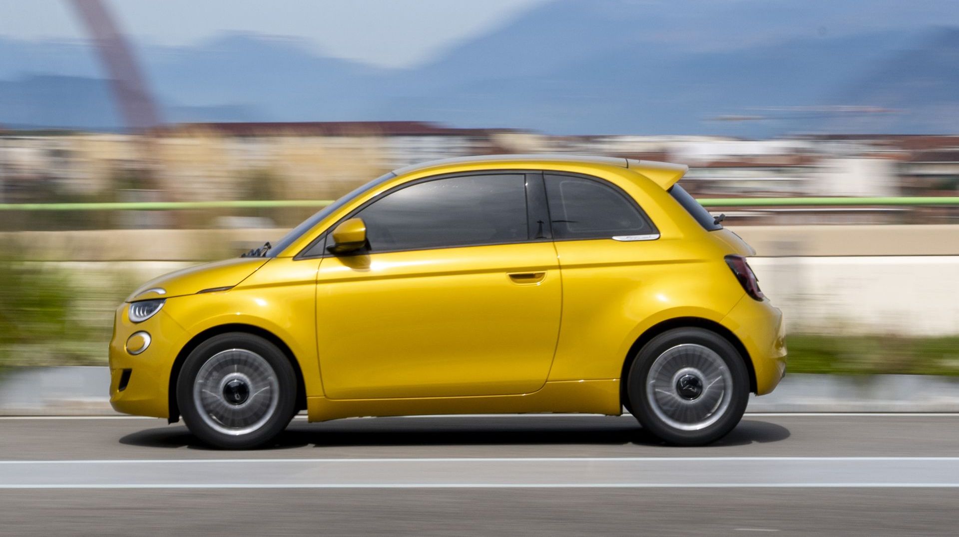Posebna izvedba Fiat 500 Hybrid Torino kao počast rodnom gradu