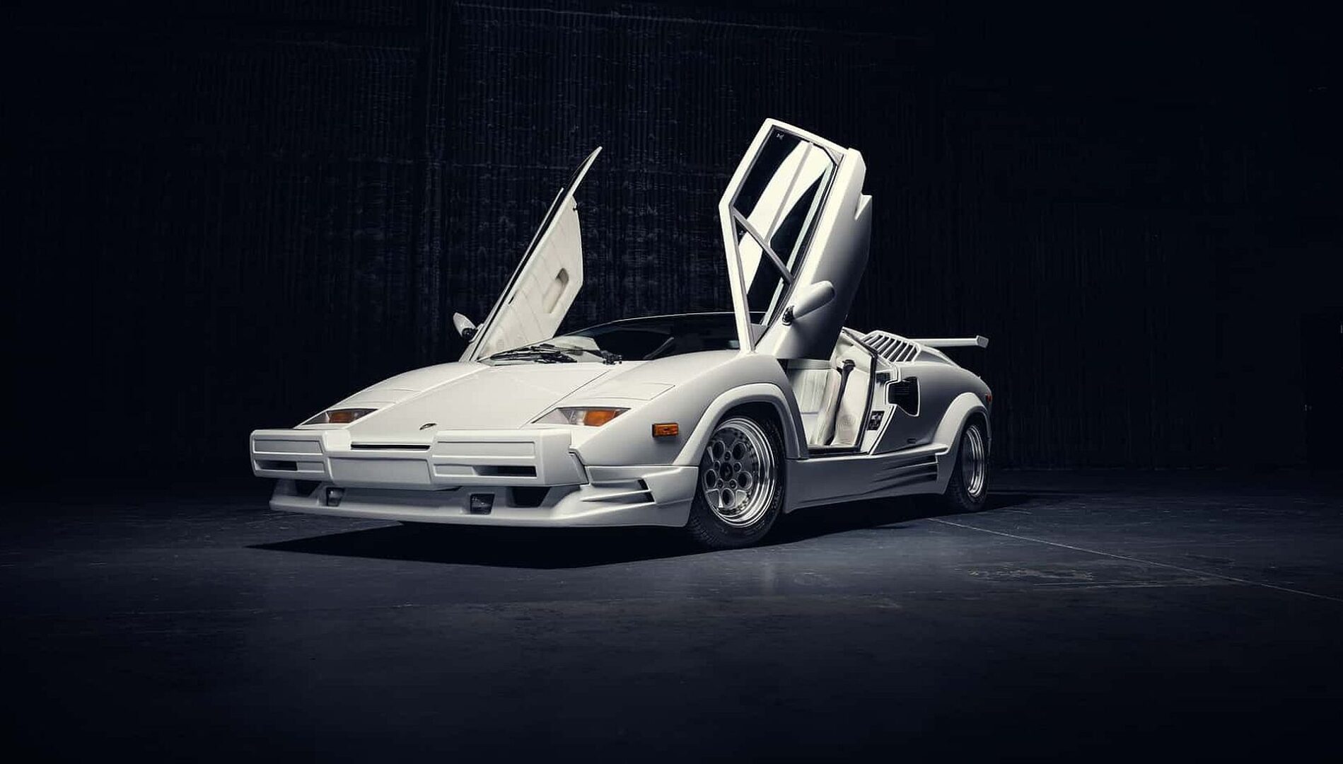 Lamborghini Countach iz filma Vuk s Wall Streeta ide na aukciju