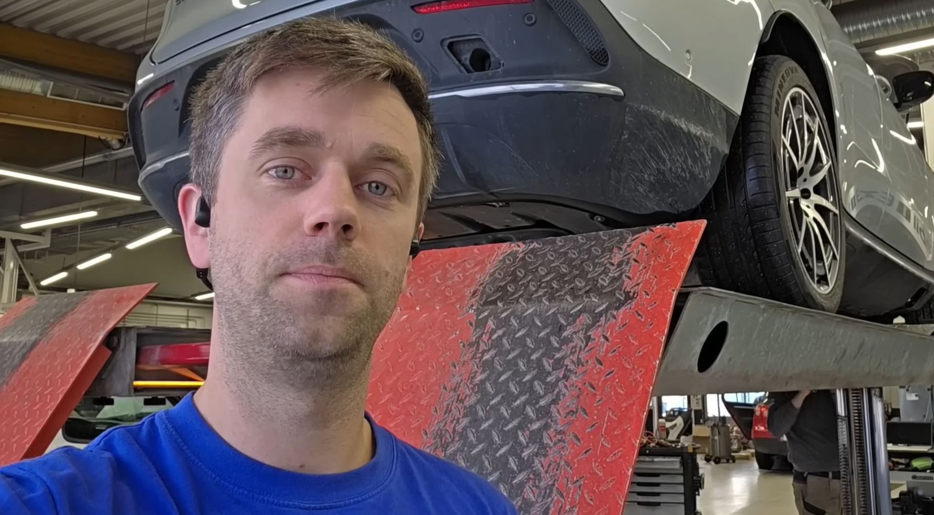 Finski taksist doživio šok kad je čuo koliko košta nova baterija za njegov Mercedes EQB