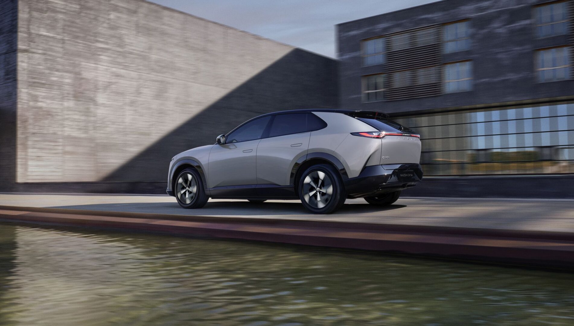 Stiže još jedna potpuno električna Mazda: kompaktni SUV CX-6e