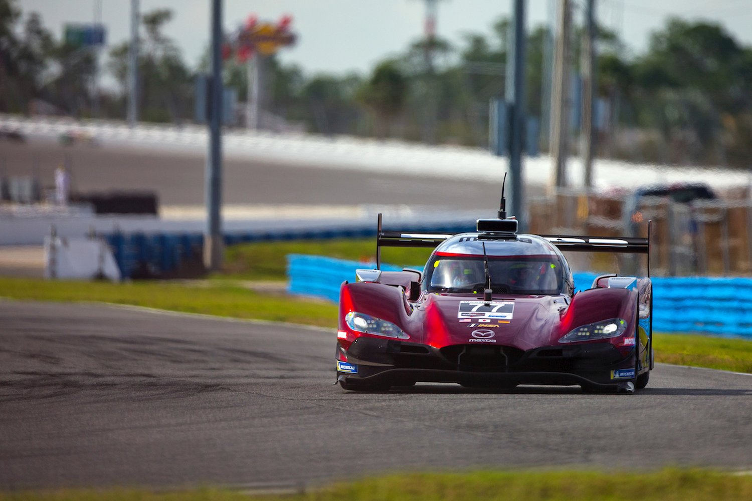 Mazda s pole pozicije starta na famoznoj utrci Daytona 24 sata Mazda s pole pozicije starta na famoznoj utrci Daytona 24 sata