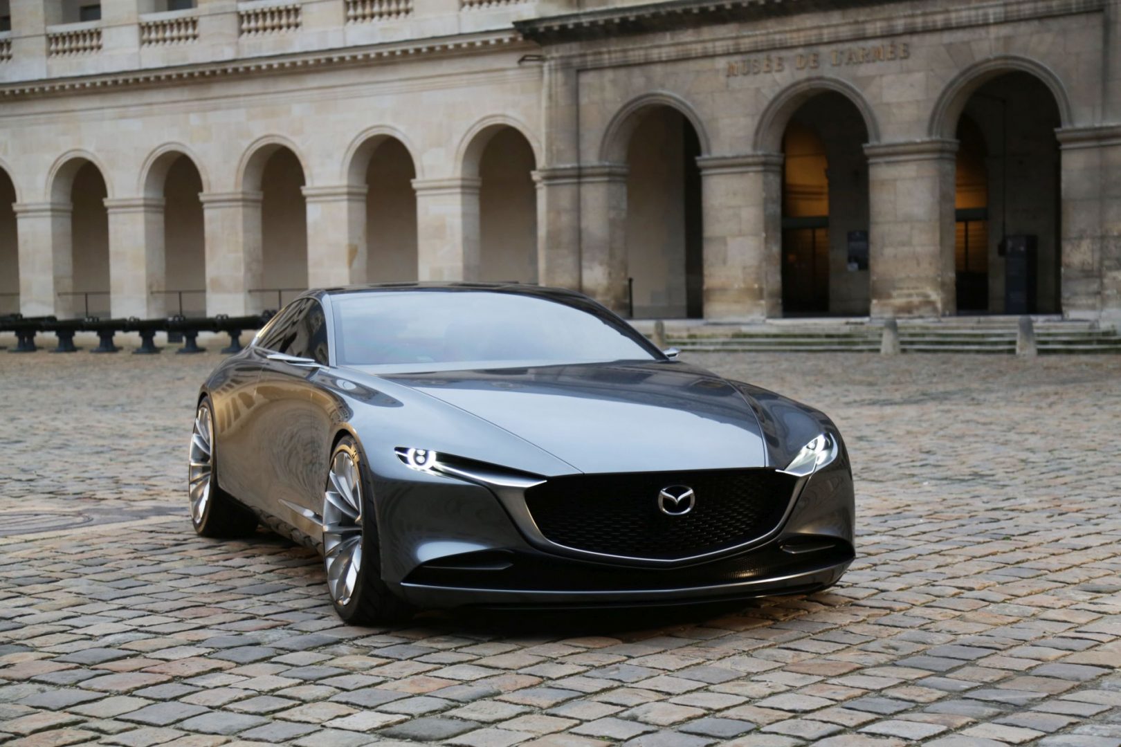 Do 2025. godine Mazda predstavlja 3 električna, te 5 hibridnih i 5 plug