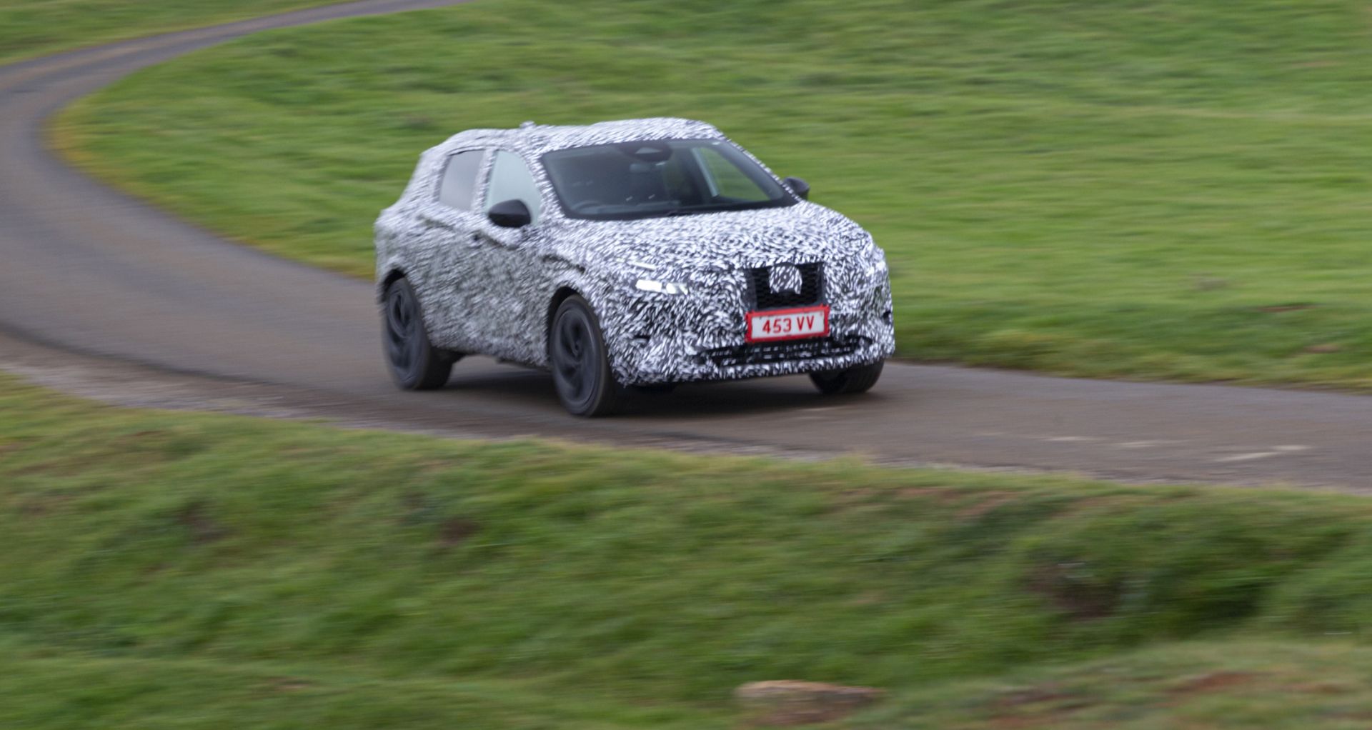 Novi Nissan Qashqai stiže već na proljeće s potpuno novim izgledom Novi Nissan Qashqai stiže već na proljeće s potpuno novim izgledom