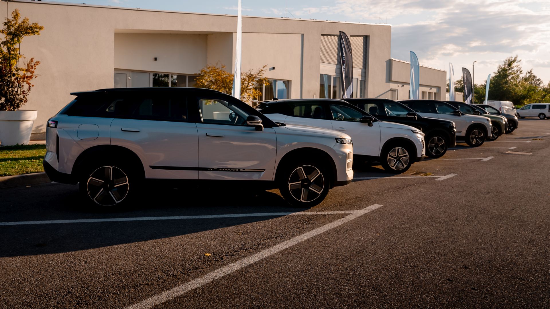 Uskoro stiže novi brend automobila Omoda&Jaecoo, a nudit će se u ICE, HEV, i PHEV izvedbama Uskoro stiže novi brend automobila Omoda&Jaecoo, a nudit će se u ICE, HEV, i PHEV izvedbama