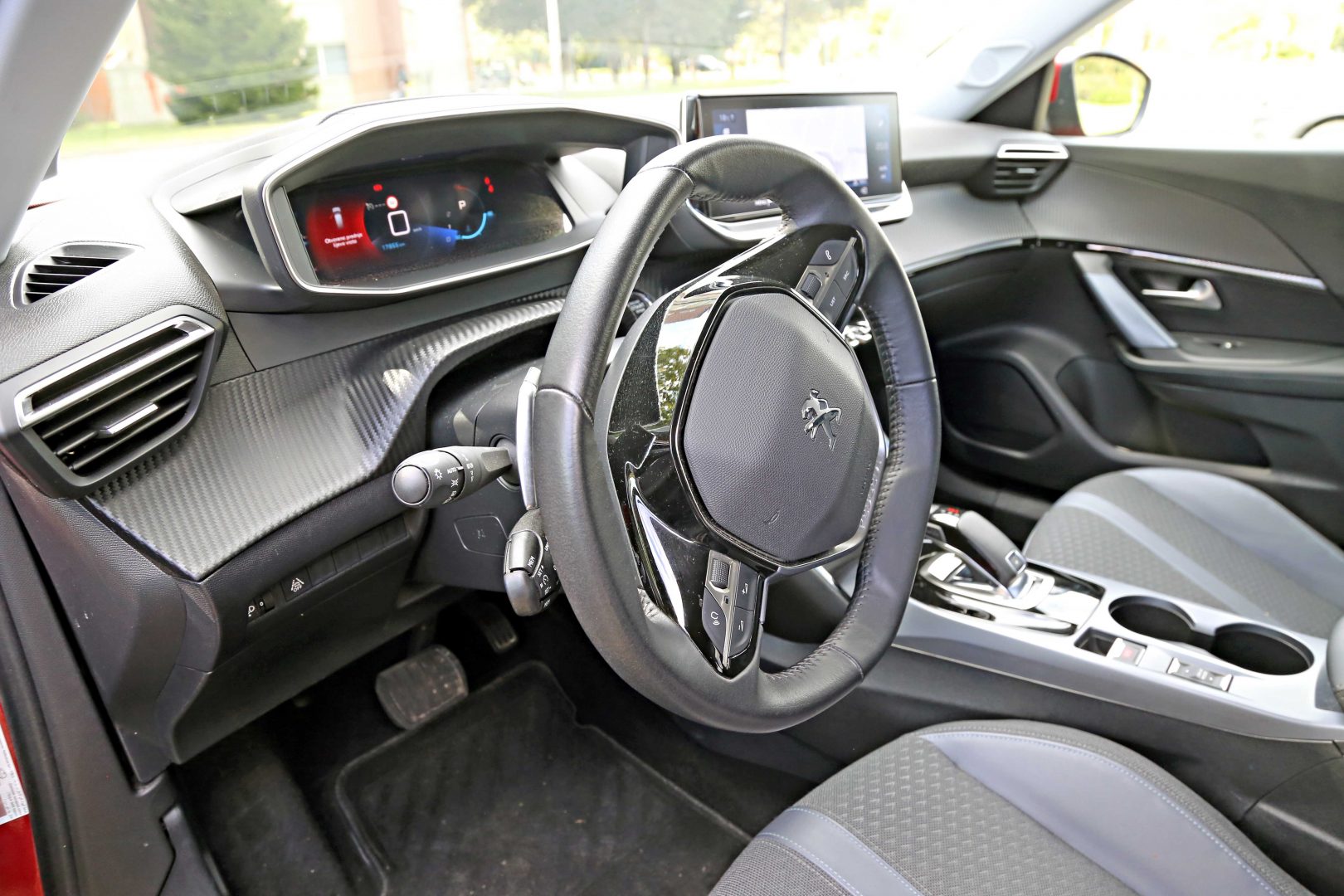 Peugeot 2008 Allure BlueHDi