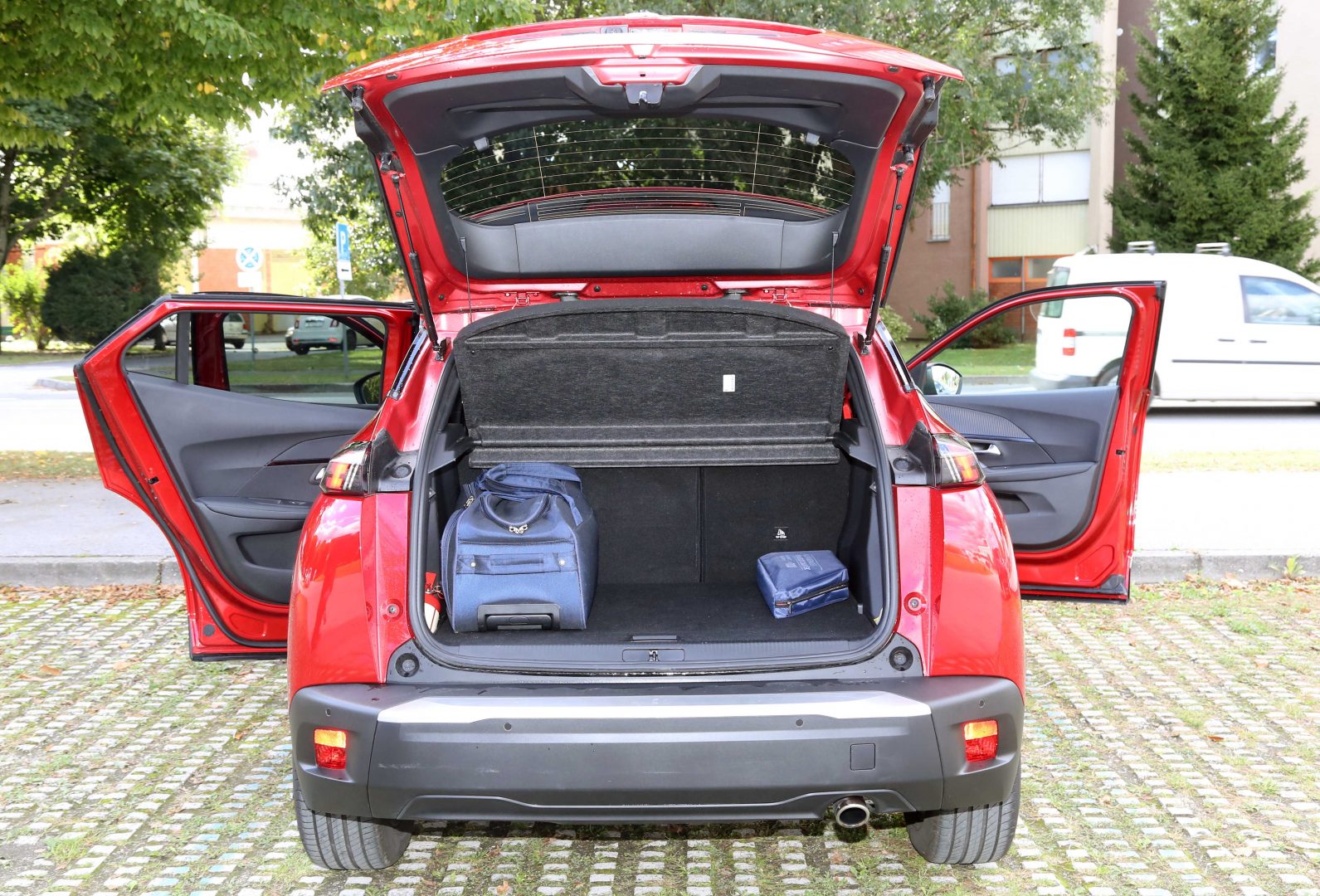 Peugeot 2008 Allure BlueHDi