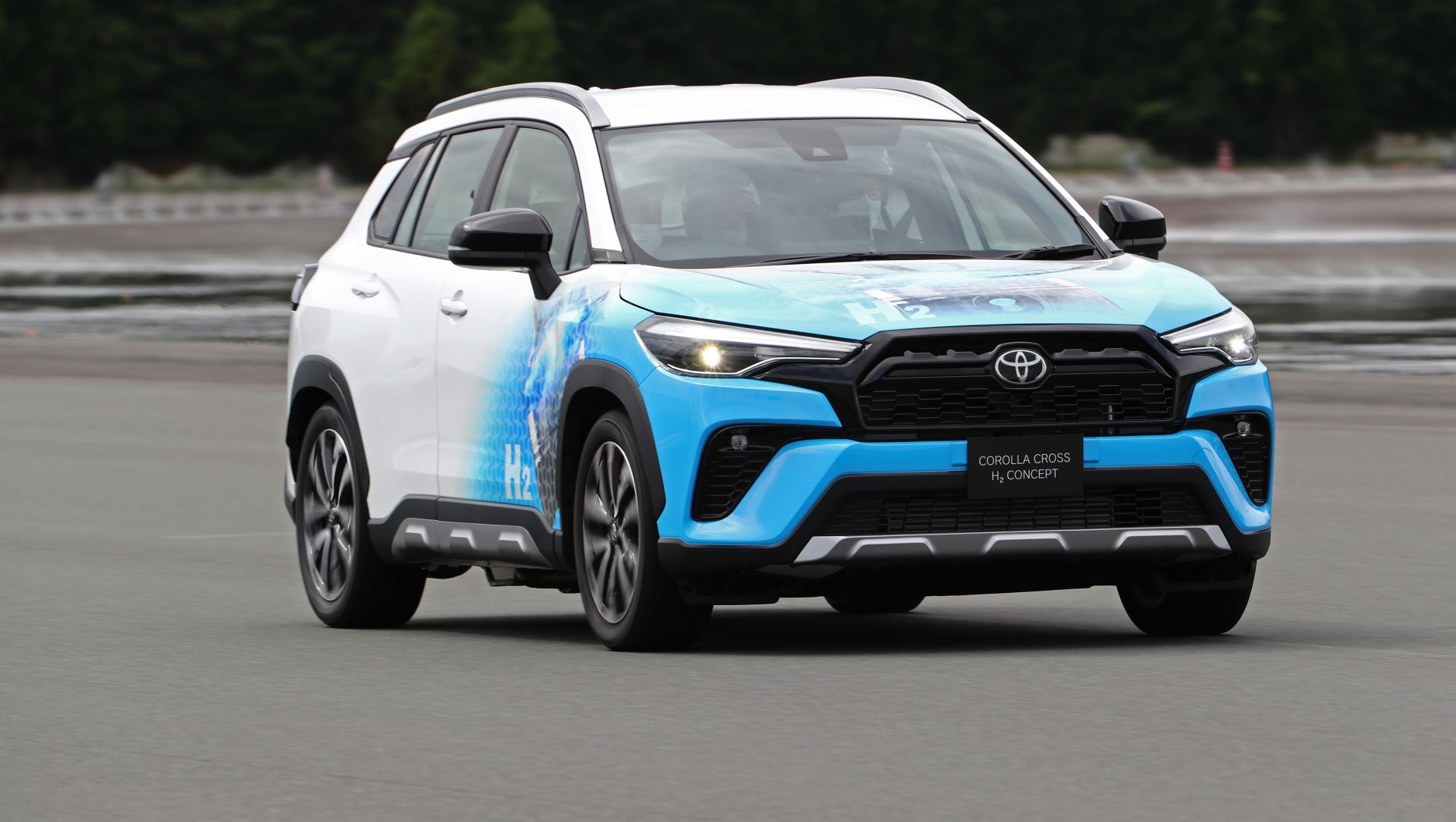 Toyota testira i Corollu Cross s pogonom na vodik