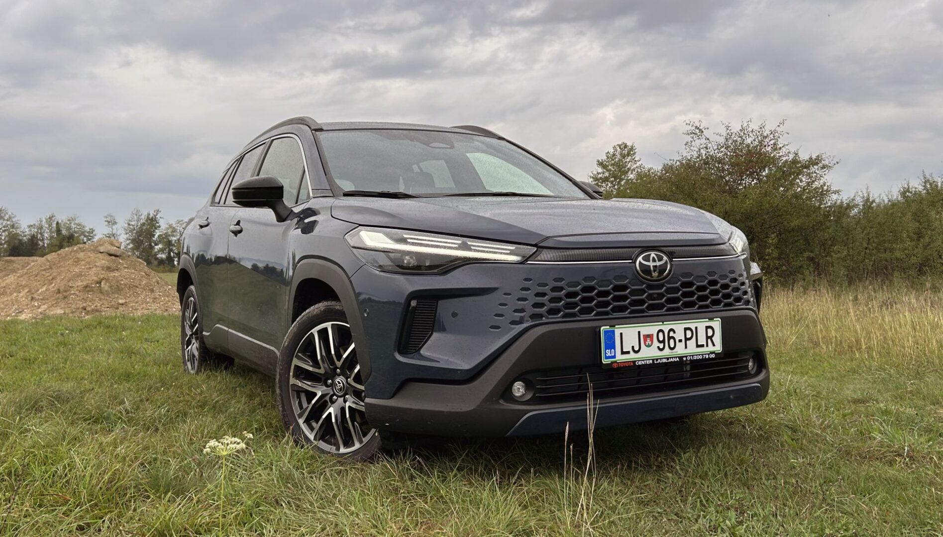 U Krškom smo isprobali redizajniranu Toyotu Corollu Cross