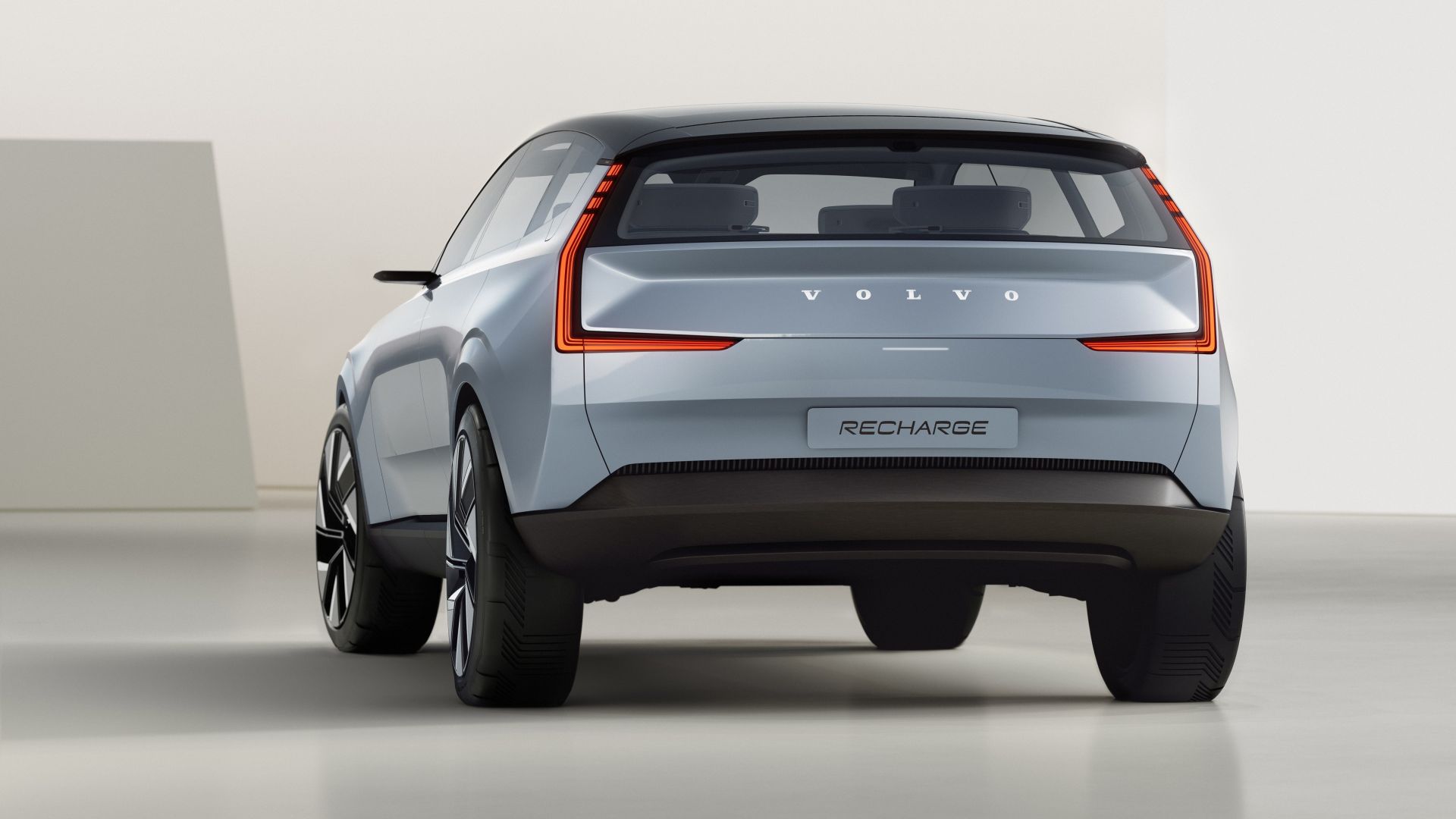 Kako Volvo zamišlja električnu budućnost pokazuje konceptom Recharge Kako Volvo zamišlja električnu budućnost pokazuje konceptom Recharge