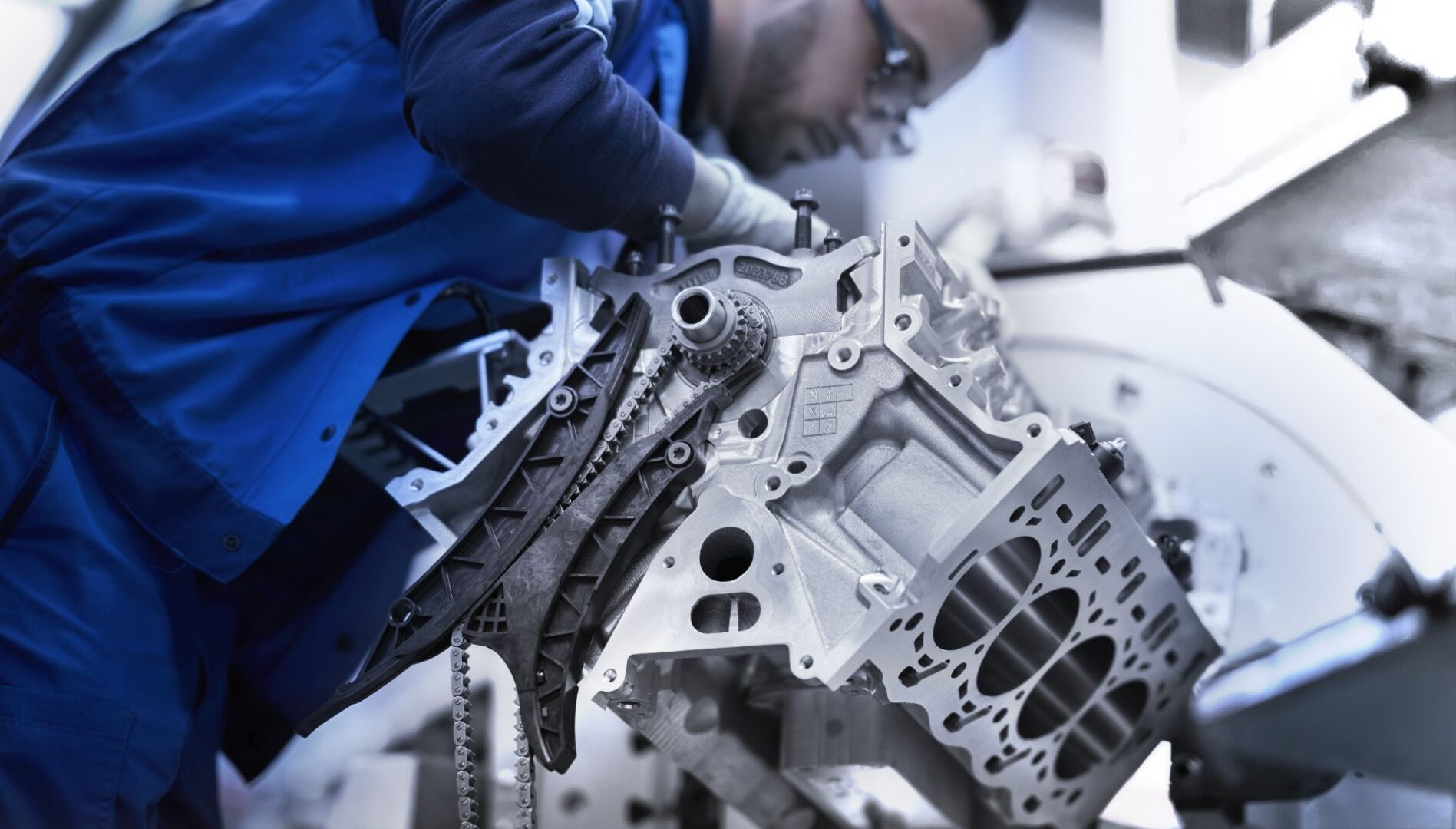 BMW je prošle godine prodao najviše automobila ikada s V8 motorima