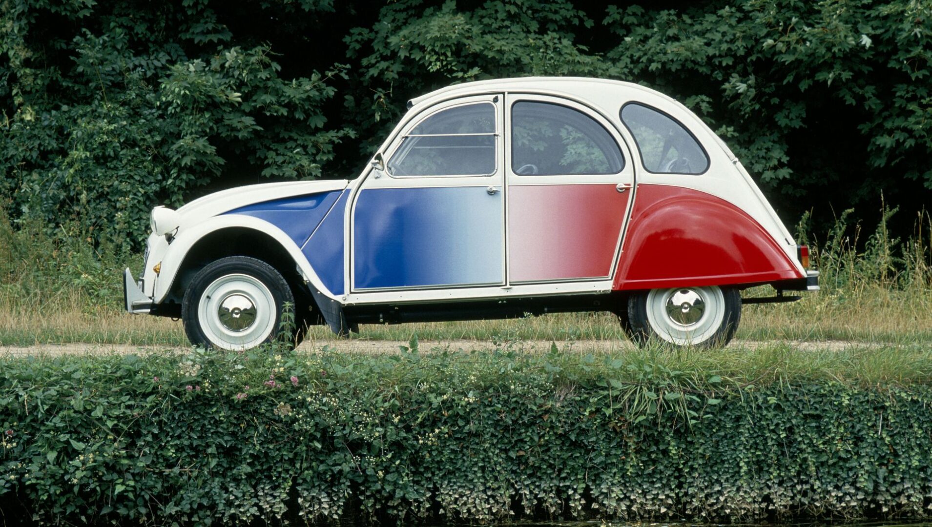 40 godina modela Citroen 2 CV Cocorico